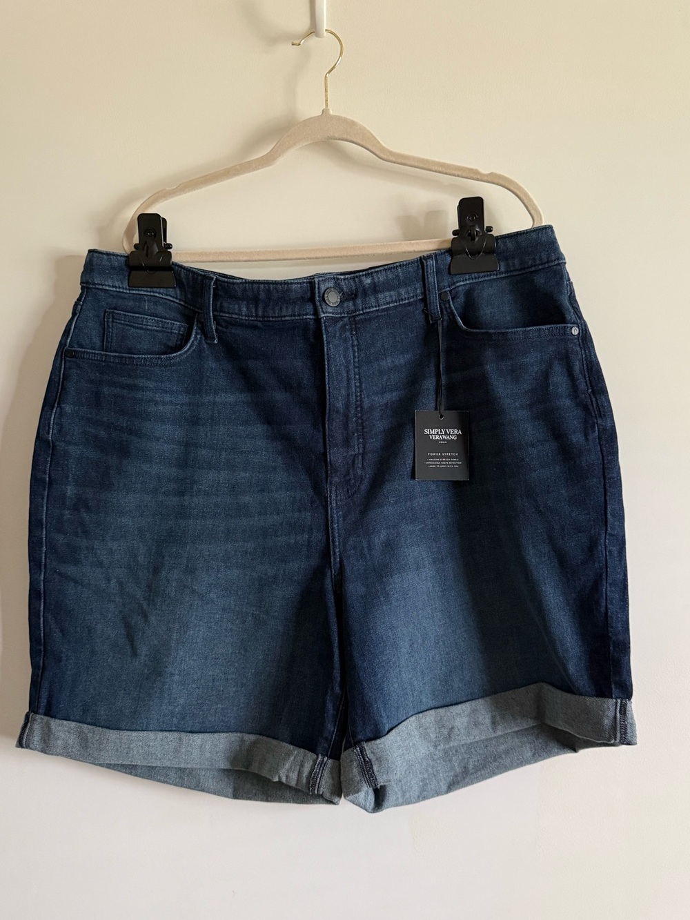 Simply Vera by Vera Wang Payton Power Stretch High Rise Denim Shorts NWT